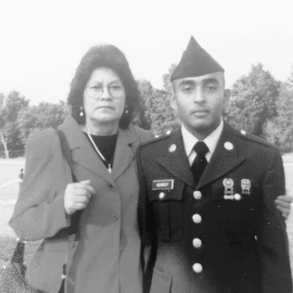 Meet your Posher, Jorge - Picture 1 of 1